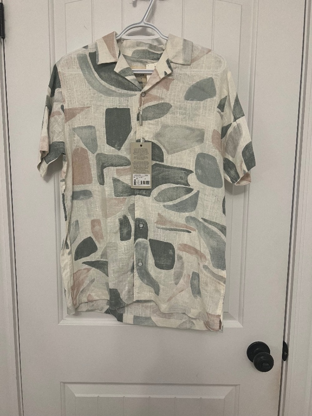 Folk Short Sleeve Button-Up Shirt in Cream, Green, Tan